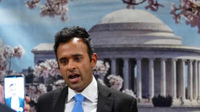 Trump and Vance back Ramaswamy despite campaign fiasco that could damage GOP beyond Ohio
