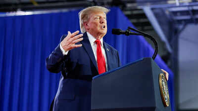 US Midterm Polls: Democrats sniff opportunity, Trump fights to avoid a lame-duck presidency