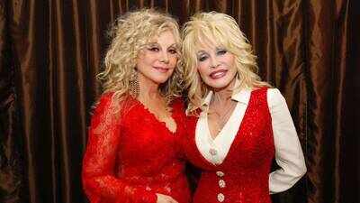 Dolly Parton’s sister Stella Parton claims she received death threats and hate mail after raising Tennessee voting machine concerns, says ‘she would be concerned about me today’; denies being paid by Democrats