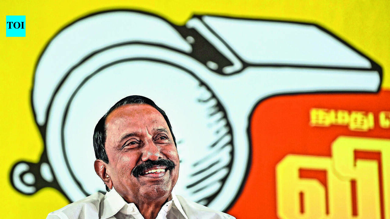 Support govt work, don’t obstruct: Sengottaiyan to Chennai mayor