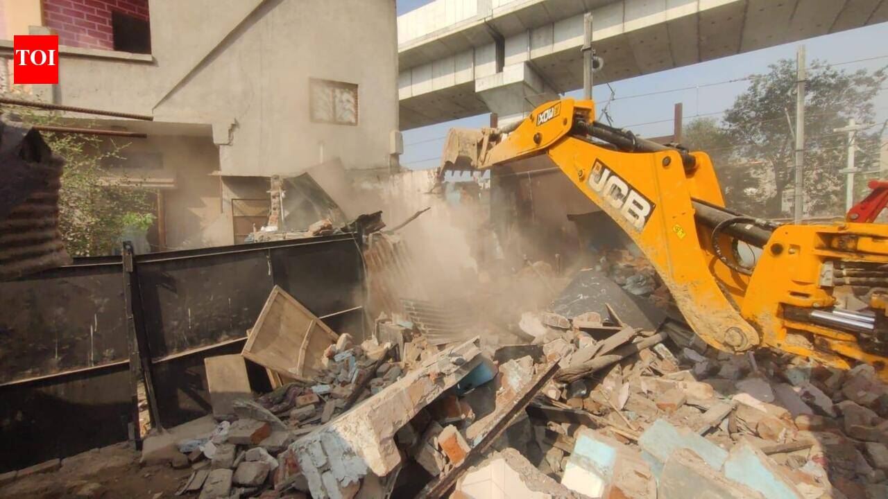 Structures razed for Asarwa ROB project | Ahmedabad News - The Times of ...