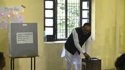 Gorakhpur-Faizabad records highest 79.32% turnout in UP MLC polls; repoll recommended at three booths