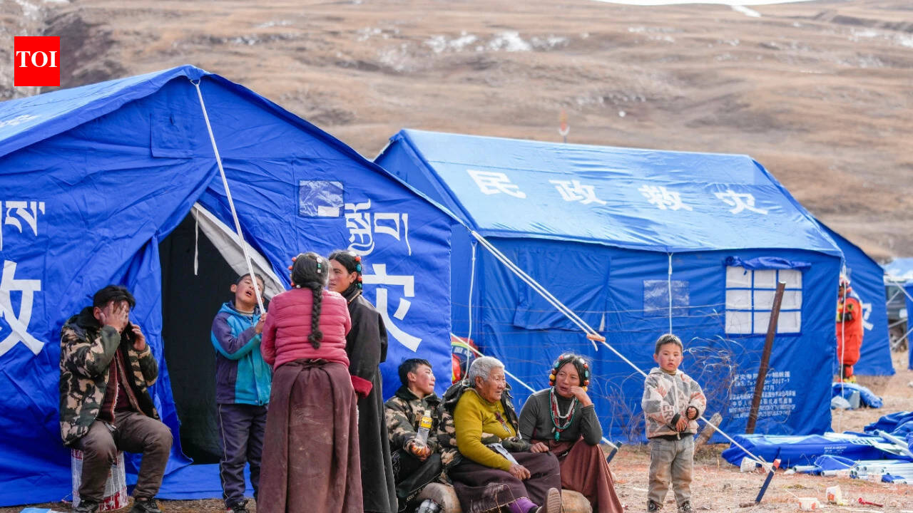 Days after deadly quake, fresh 5.4 tremor jolts Tibet