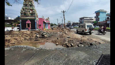 NH service road work remains stalled at Periyanaickenpalayam flyover as temple yet to be removed