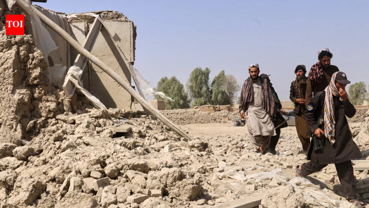 'Islamabad arming Afghans to fight anti-Pakistani insurgents': Ex-US envoy sounds alarm