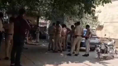 'Breakup, 3-page suicide note': What drove Class 12 girl to set herself on fire in Delhi school?