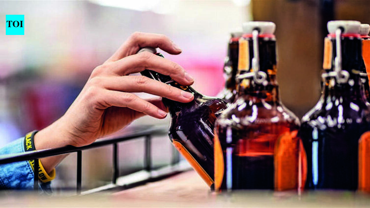 38 boxes of liquor seized near Trimbakeshwar