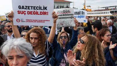 'Can no longer breathe': Thousands protest in Turkey over media crackdown, jailed journalists
