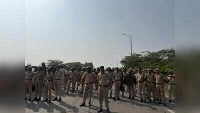 Second time in a week, cops detain protesters to make way for trash trucks