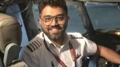 ‘174 Bravery Turban’: Udaipur artisans design headwear to honour Captain Smit Machchhar's aviation heroics