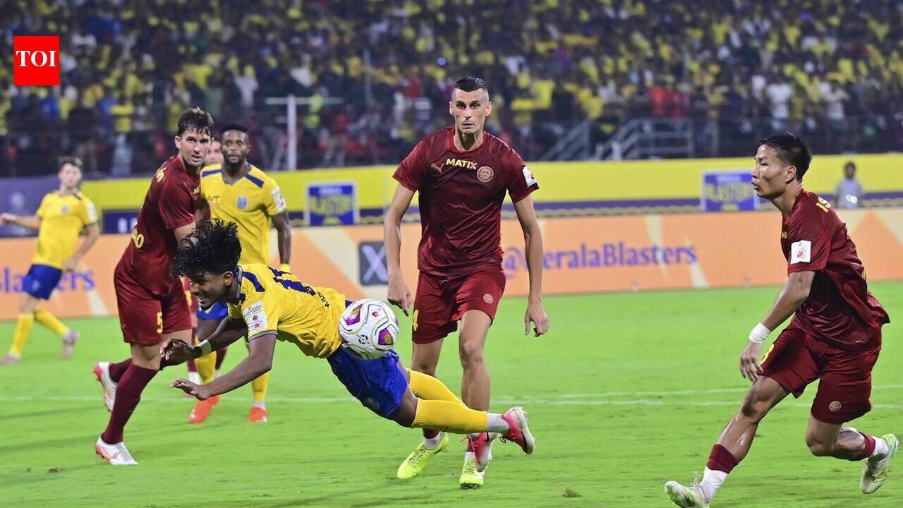 Wasteful Kerala Blasters settle for a goalless draw against Mumbai City ...