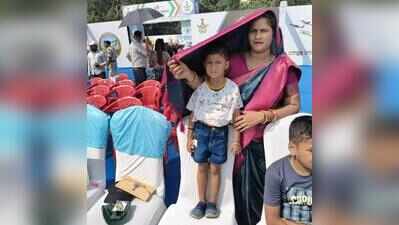 Valour in sky finds viewers braving torrid heat