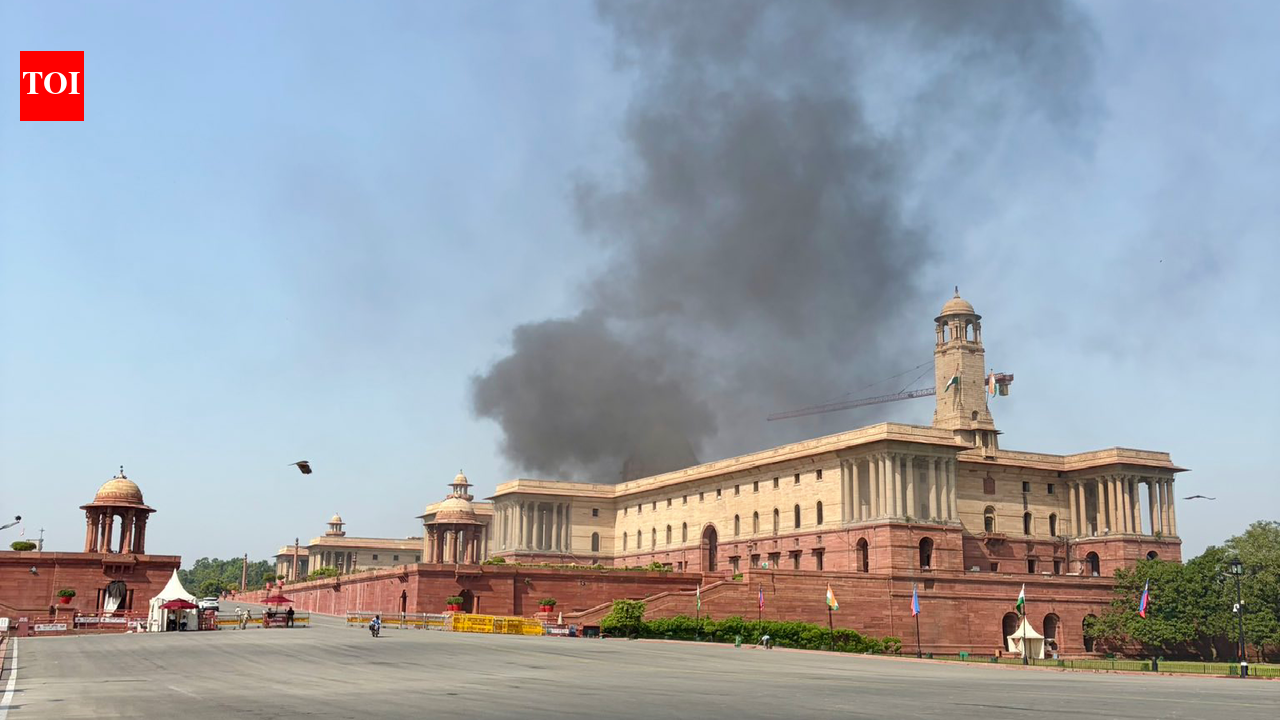 Thick smoke emanates from North Block; six fire tenders on site