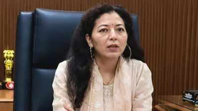 Jehanabad District Magistrate Tshering Y. Bhutia came to inspect an upgraded high school in Bihar’s Kazisarai, but instead of simply reviewing the facilities and leaving, she joined the girls on the basketball court