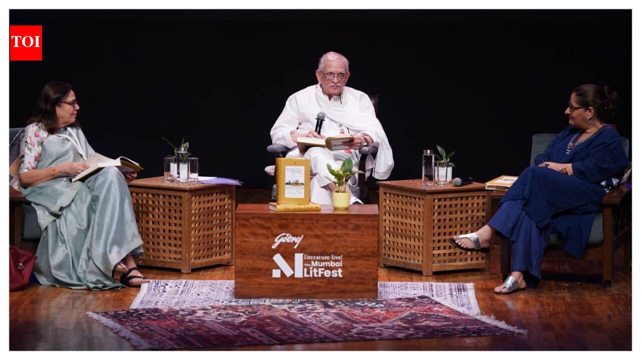 Gulzar at the Mumbai LitFest session on his book Aamchi Mumbai