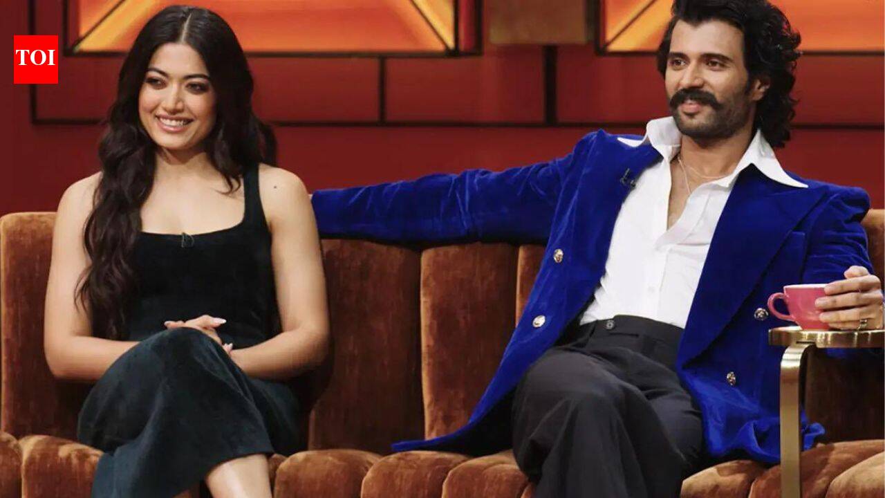 Vijay takes a dig at online relationship analysts