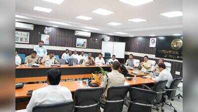 Jamshedpur police arrest 15 for gambling, seize cash and phones