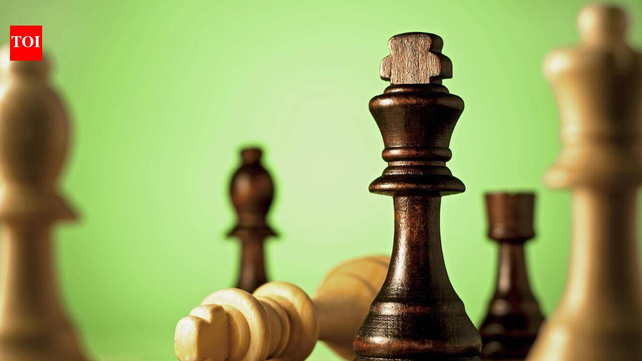 Checkmate to drugs: Pandalam Police turn to chess to draw youth away ...