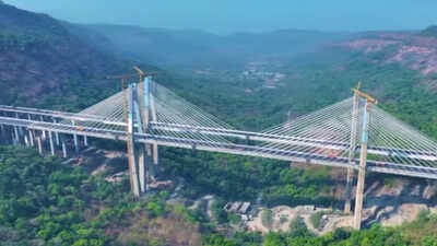 Mumbai-Pune Expressway connecting link to ban all goods vehicles from November 1, cars allowed at 100 kmph, buses at 80 kmph