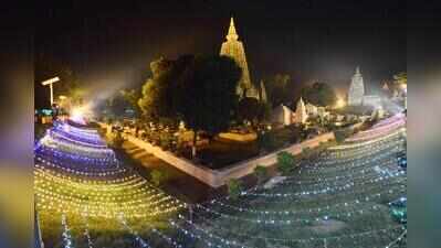 Japanese devotees offer peace messages at Bodh Gaya