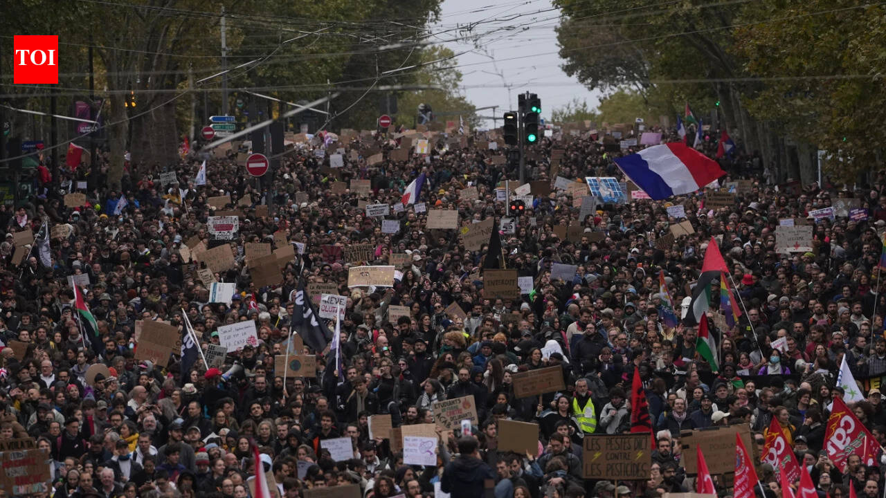 France promises education reforms after nationwide protests