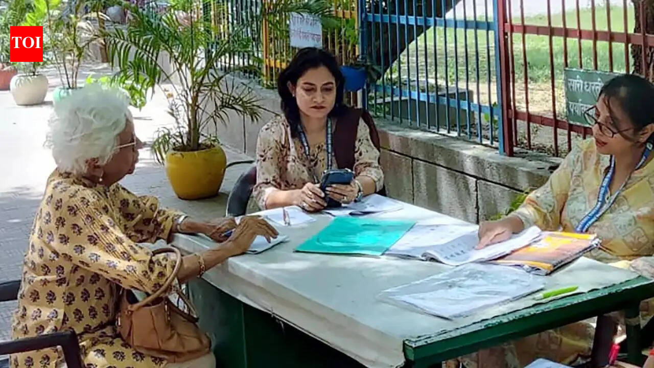 Just 3k turn up at last special SIR camp for inclusion of names in Delhi voter rolls