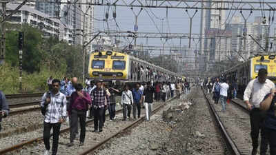 Mumbai locals hit by double disruption: 3 killed on tracks, 80 services cancelled, delays up to 90 minutes