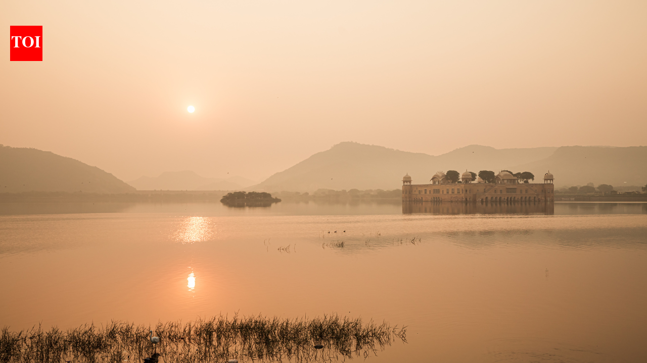 Which Indian city is known as the “City of Lakes”? - The Times of India