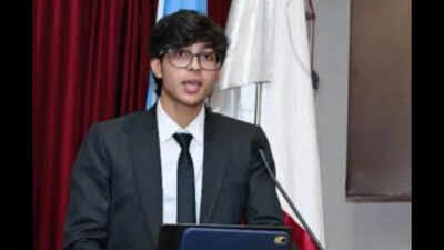 A class 12th student noticed that visually impaired students often face hardships in learning and writing down their exams and launched two projects that help provide scribes to the specially abled: Meet Zeus Lalani