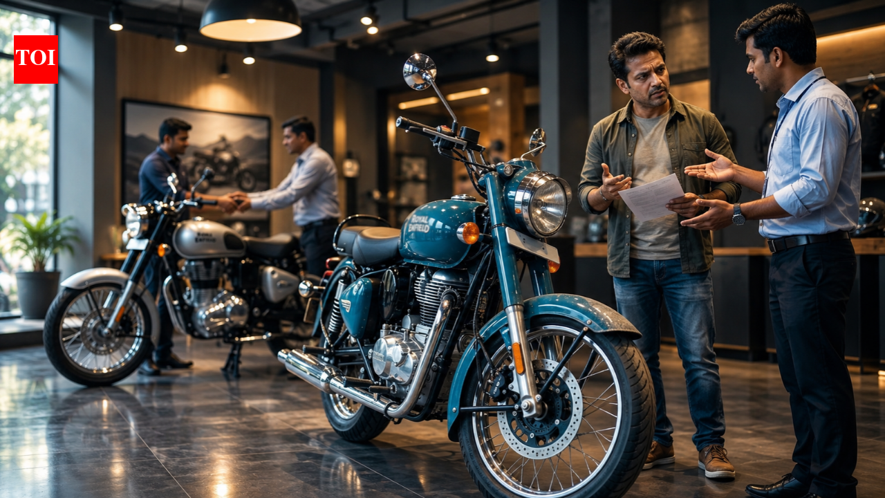 Waited 3 months for silver Royal Enfield, got blue; dealer ordered to pay Rs 28,000