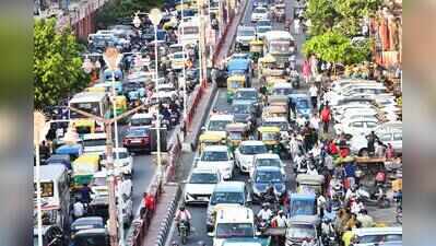 Walled City traders flag parking woes, weak trees ahead of festive rush