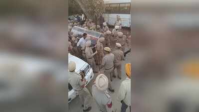 Drama in Mansa as police seize body headed for Jhota protest site