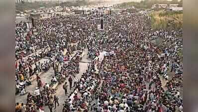 Tribals-farmers’ march near Mumbai called off after talks with Maharashtra govt