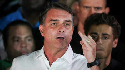 Flavio Bolsonaro flees Brazil after Lula defeat, US offers visas to family