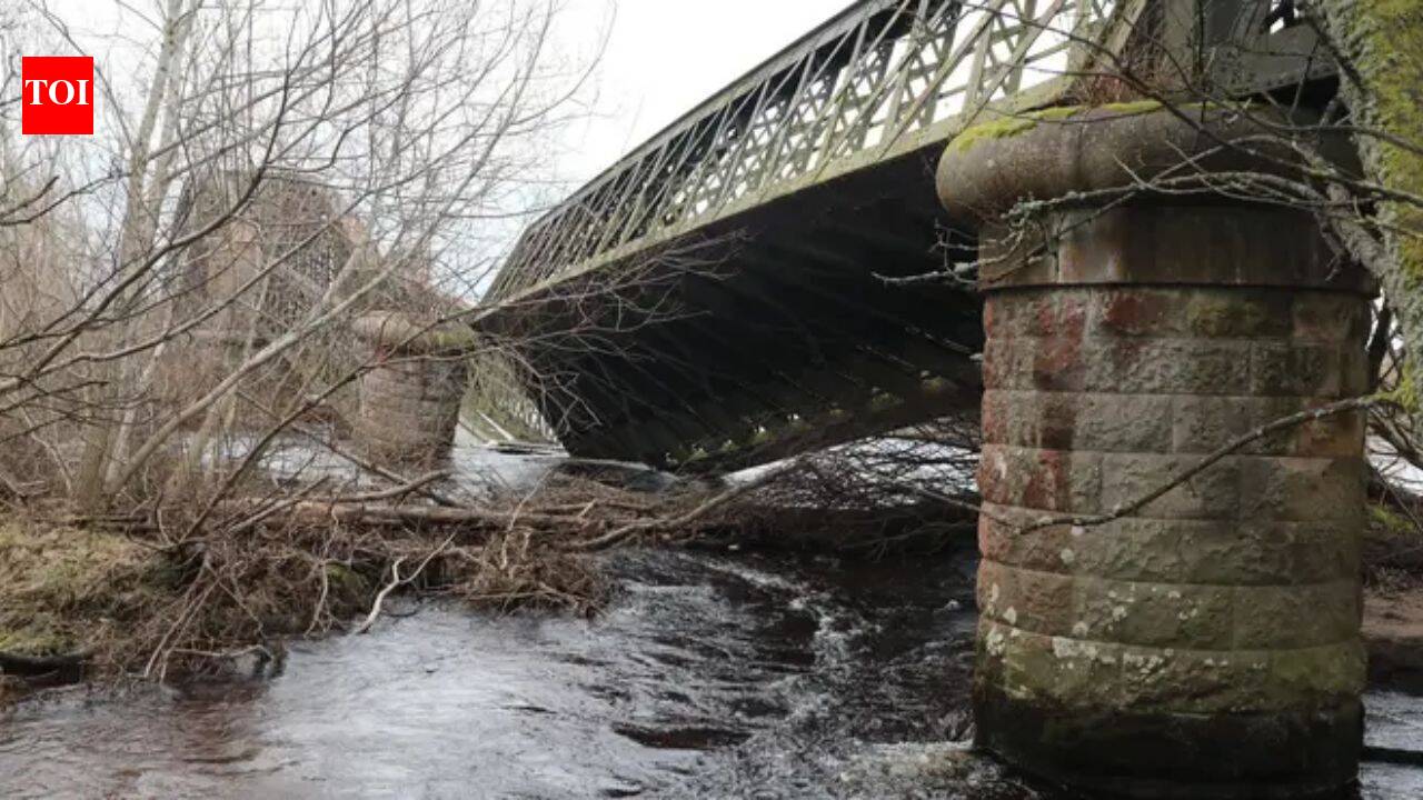 140-year-old Scottish railway bridge collapses, with repairs topping £1 million