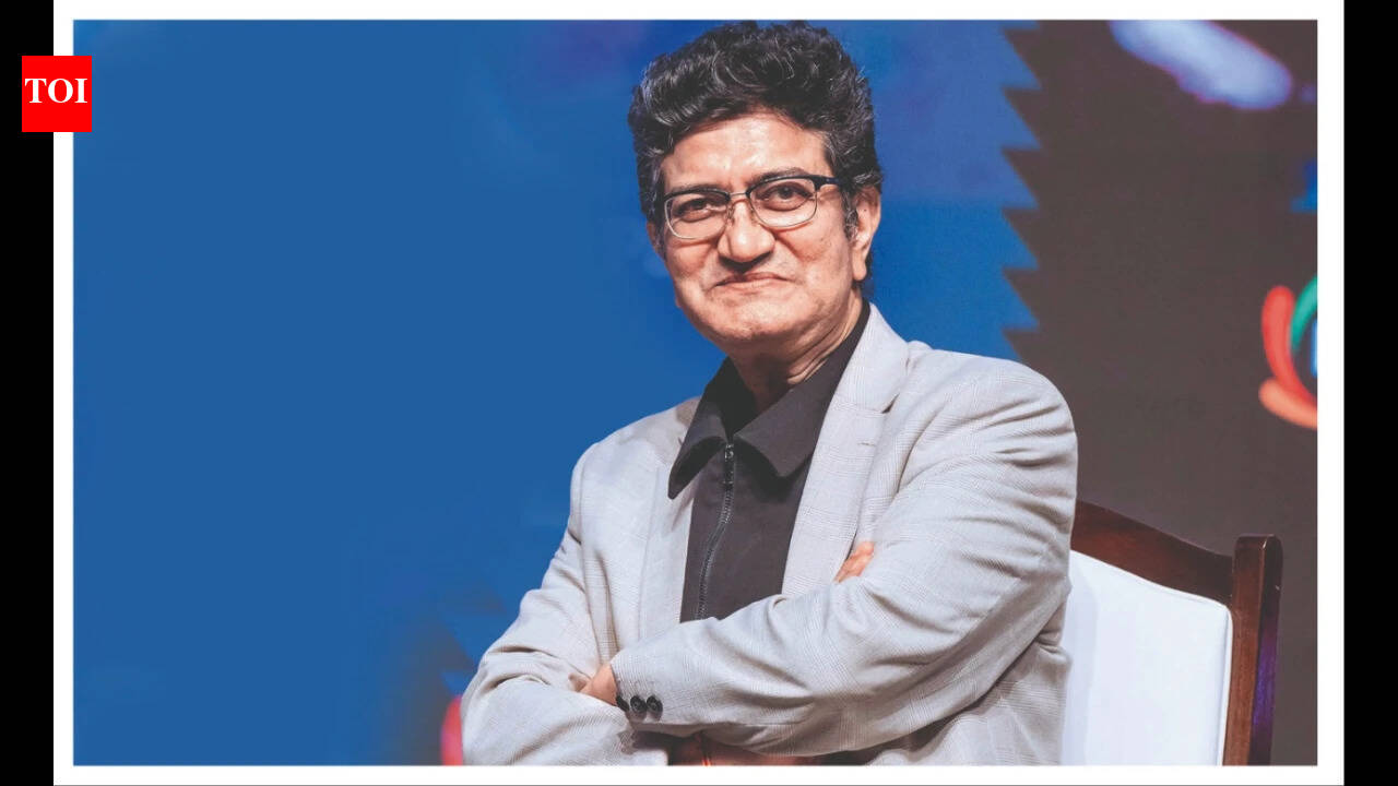 AI cannot replace the human experience of creation: Prasoon Joshi