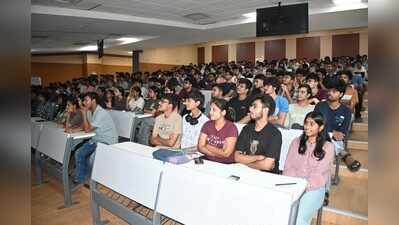 Career summit at IIT-Patna discusses opportunities in finance, AI