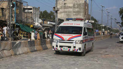 Pakistan gas bowser explodes after truck collision, killing 2 and ...