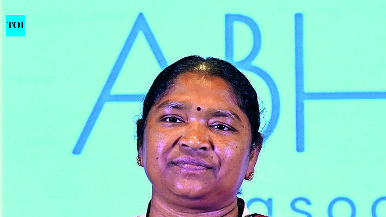 Minister steps up El Niño preparedness, pushes rural jobs in all gram panchayats