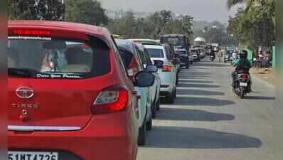 Rail girders to clear Hosur Rd traffic; section to be ready by  Feb
