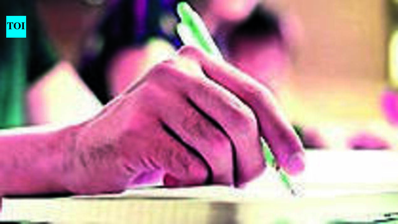 21,000 students in Maharashtra unable to fill HSC forms before Oct 31 deadline; schools to face action, says minister Dada Bhuse