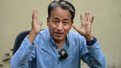 Ladakh admin rebuts Wangchuk’s claim of liqour shop in every street