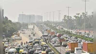 Gurgaon air turns poor, AQI climbs to 203