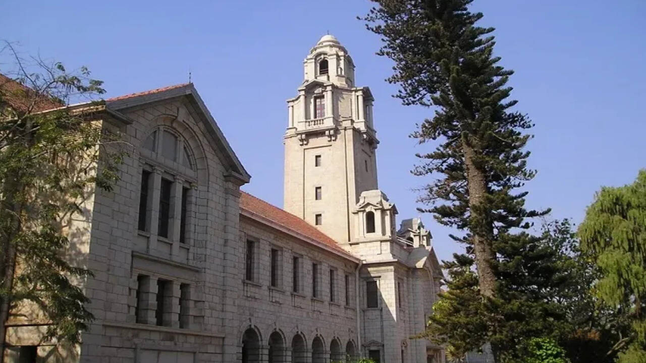 IISc Bengaluru professor says students should learn two languages ...