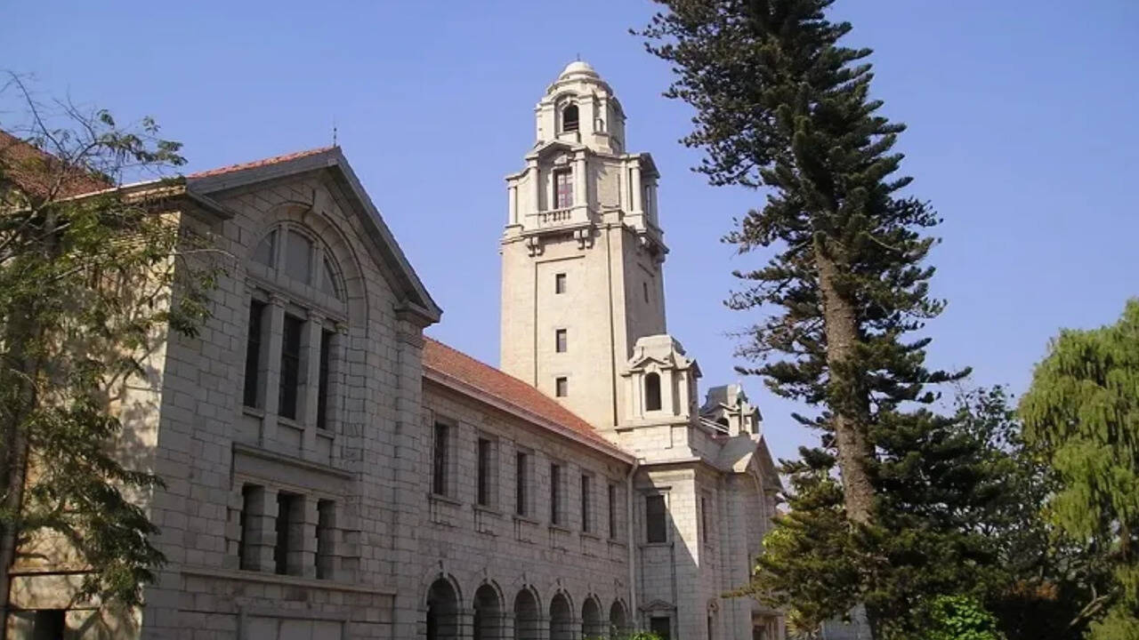 IISc Bengaluru professor says students should learn two languages ...