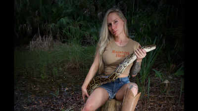 Woman caught 60 Burmese pythons barefoot in the Everglades swamp and became the first woman to win Florida’s annual Python Challenge in 2025: Meet Taylor Stanberry