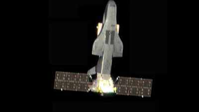 US intelligence confirms image shows China's secret spaceplane in orbit; design resembles X-37B