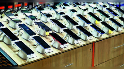 Police seize motherboards of stolen phones worth Rs 1 crore from scrap godown in Malegaon