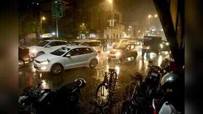 Cyclone Arnab brings rain, chill to Raj