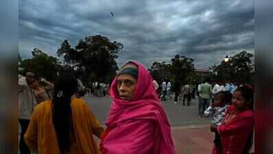 Rain & winds fail to clear air, AQI stays ‘poor’ in Noida